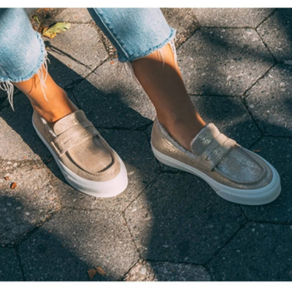 JSlides Metallic Gold Platform Loafer - Picture 3 of 7